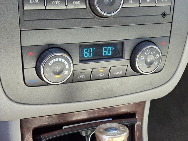 2009 Buick Lucerne 4dr Sedan CXL - 22963553 - 18