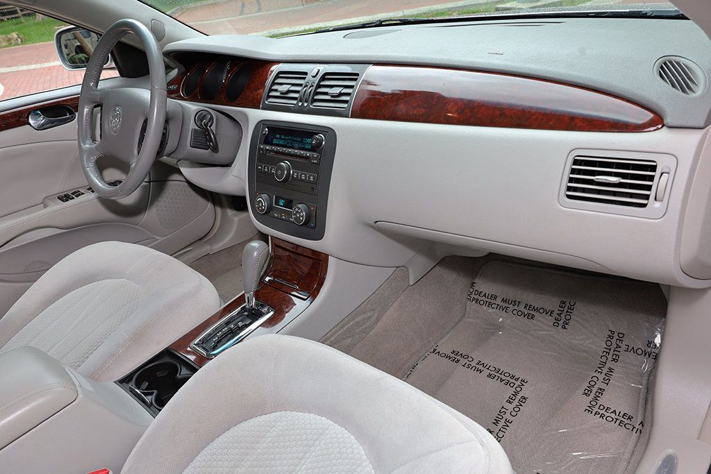 2009 Buick Lucerne CX - 23035909 - 32