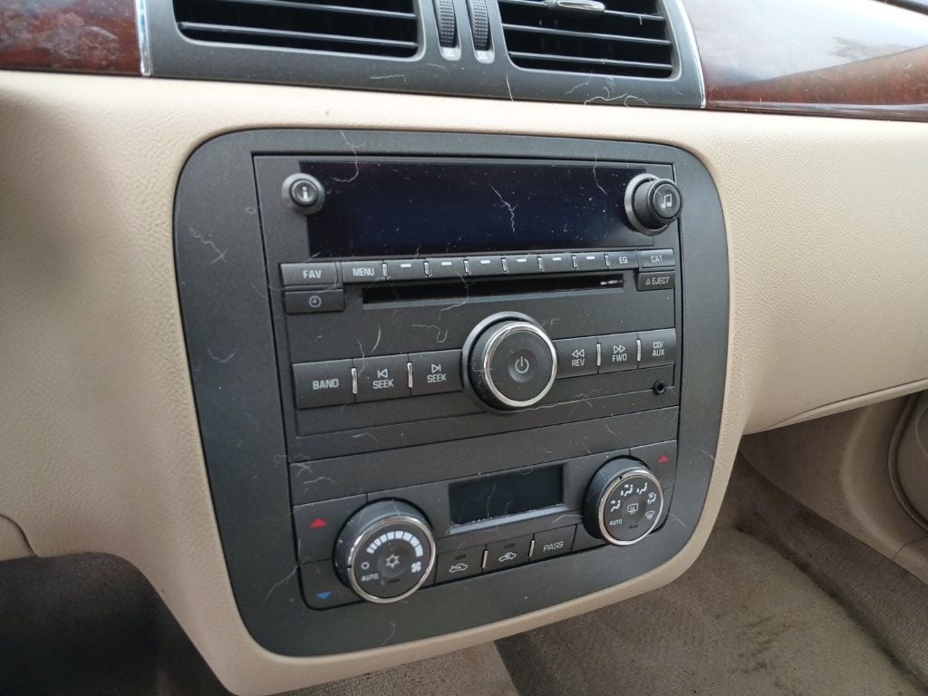 2009 Buick Lucerne CXL - 22915932 - 9