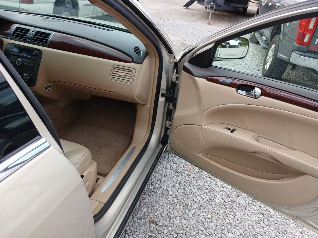 2009 Buick Lucerne CXL - 22915932 - 18