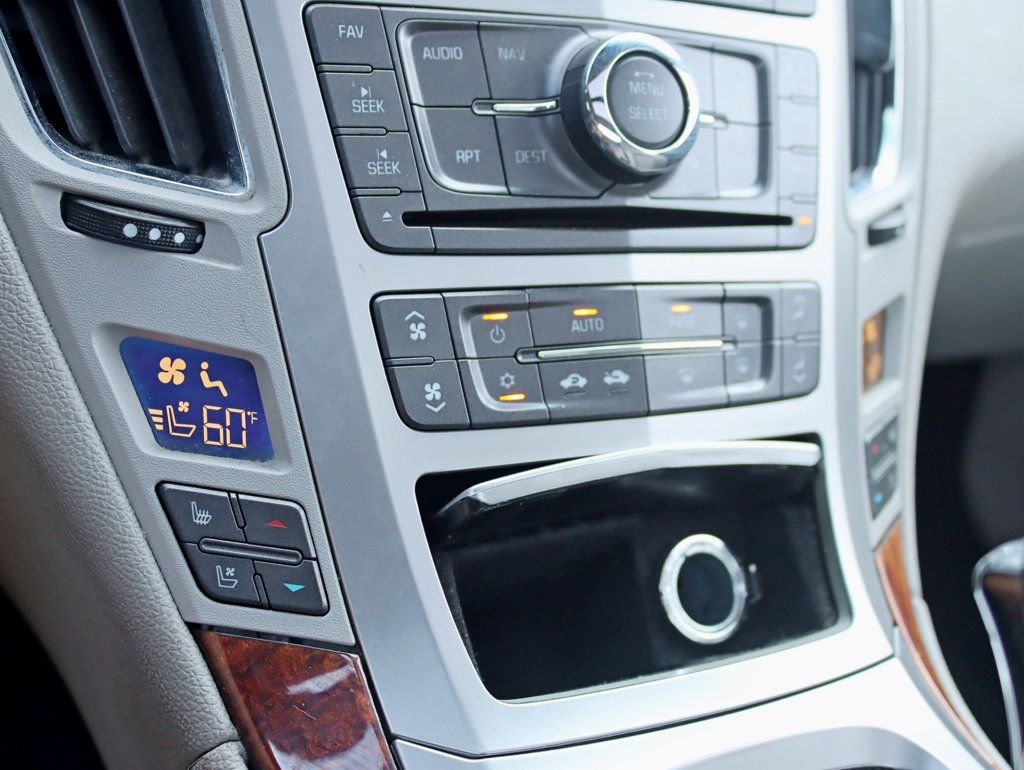 2009 Cadillac CTS 4dr Sedan AWD Premium Collection - 22913067 - 15