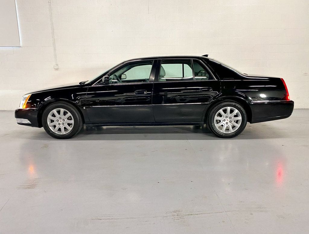 2009 Cadillac DTS Luxury  - 22656641 - 3