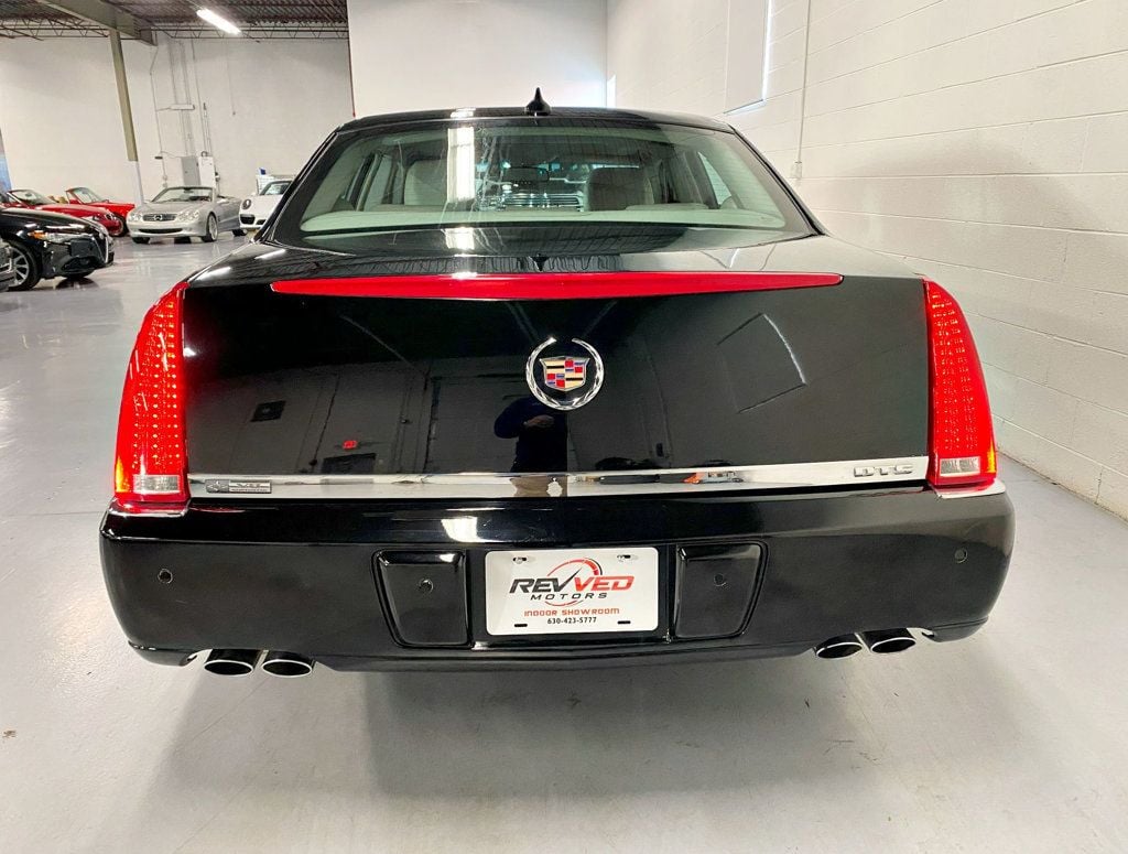 2009 Cadillac DTS Luxury  - 22656641 - 5