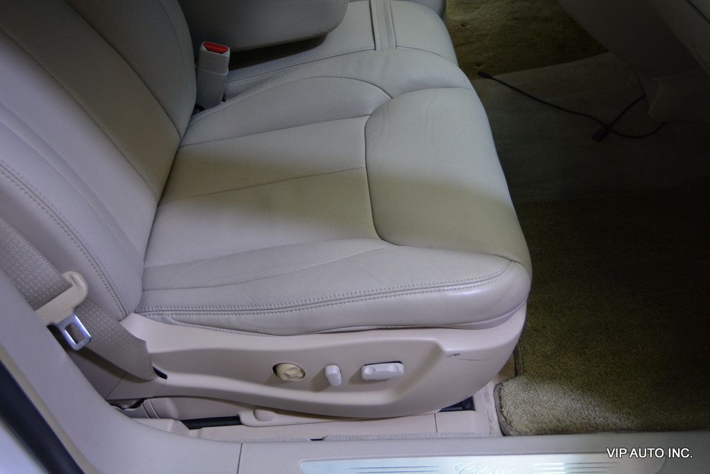 2009 Cadillac DTS Sedan 4D - 22962931 - 17