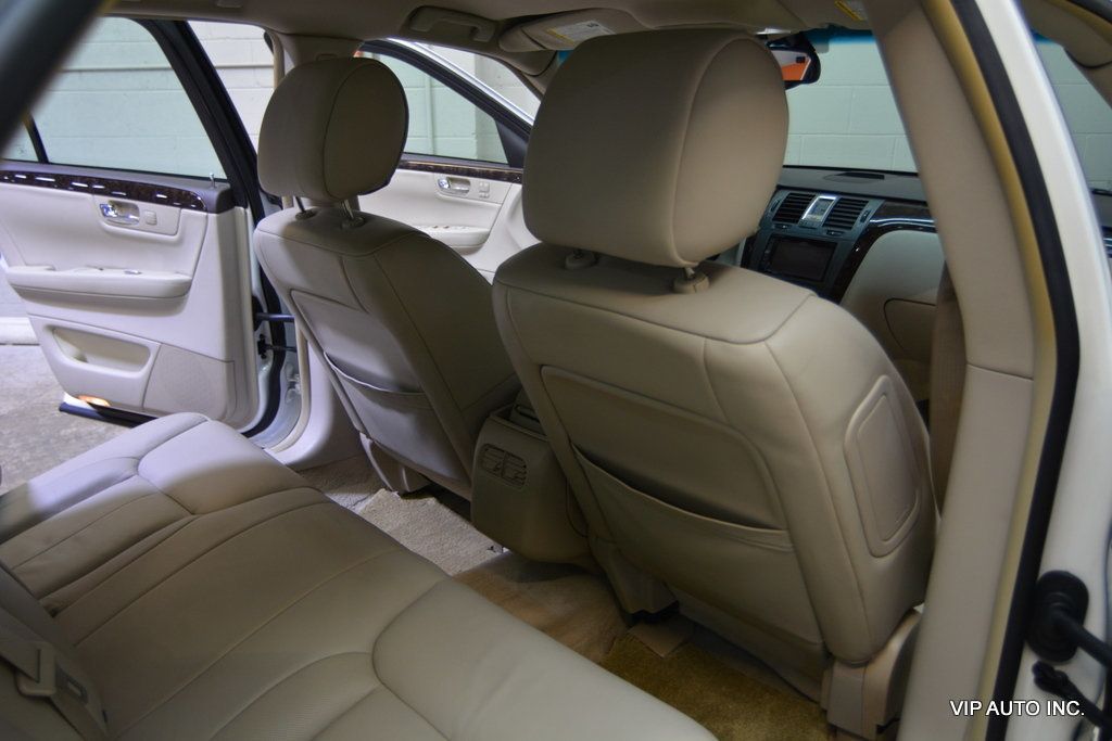 2009 Cadillac DTS Sedan 4D - 22962931 - 21
