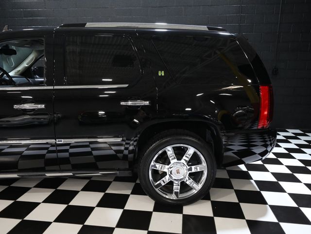 2009 Cadillac Escalade 40k ORIGINAL MILES - CLEAN CARFAX REPORT - MUST SEE - 23039922 - 24