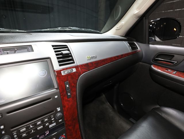 2009 Cadillac Escalade 40k ORIGINAL MILES - CLEAN CARFAX REPORT - MUST SEE - 23039922 - 52