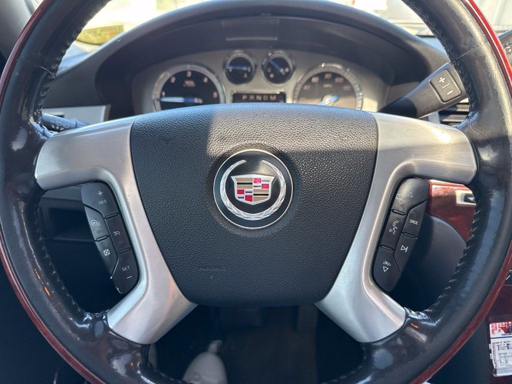 2009 Cadillac Escalade AWD 4dr - 23093117 - 10