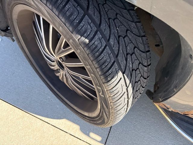 2009 Cadillac Escalade AWD 4dr - 23093117 - 1