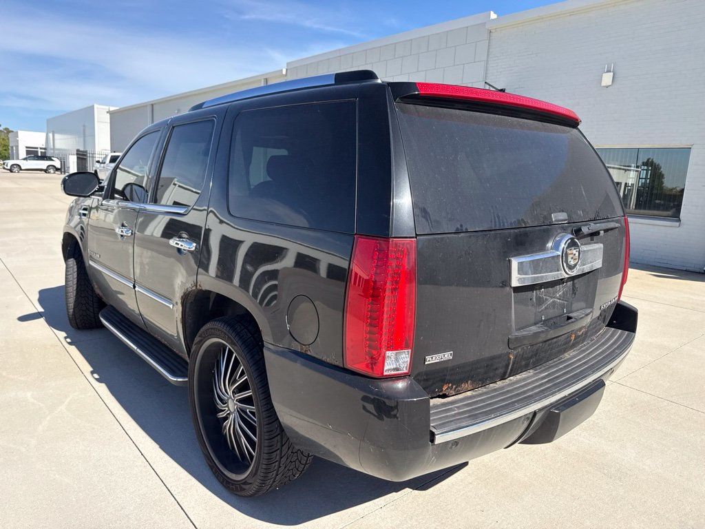 2009 Cadillac Escalade AWD 4dr - 23093117 - 3