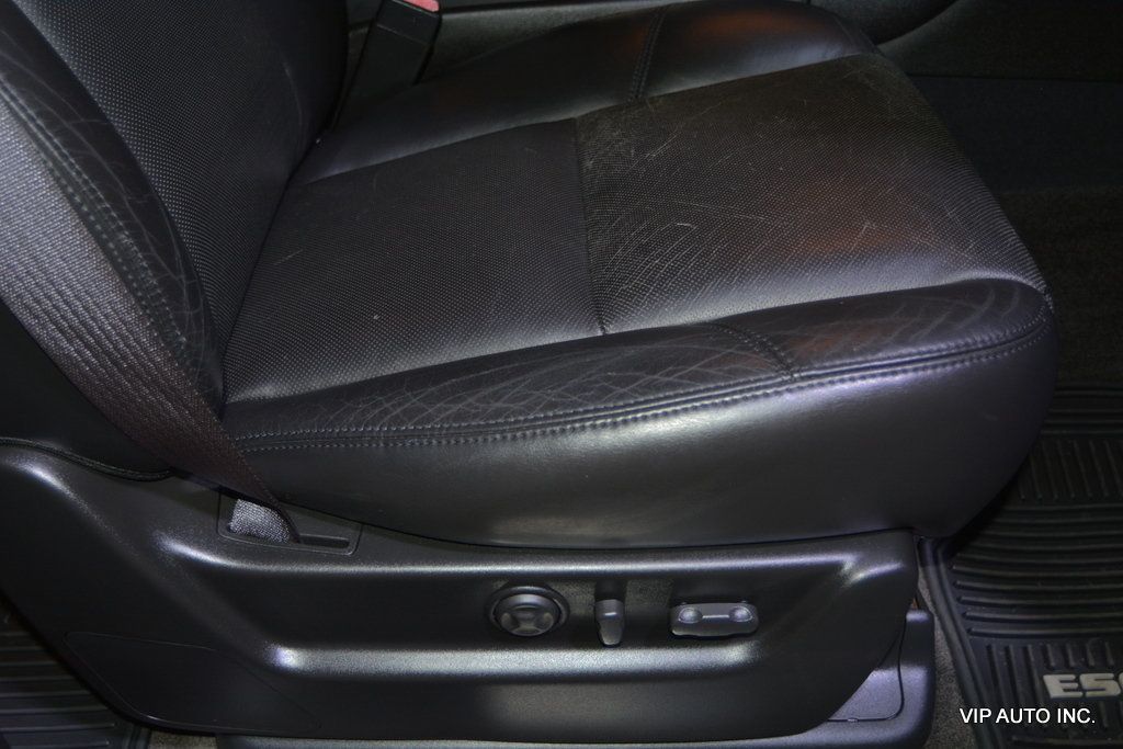 2009 Cadillac Escalade AWD 4dr - 22824403 - 25