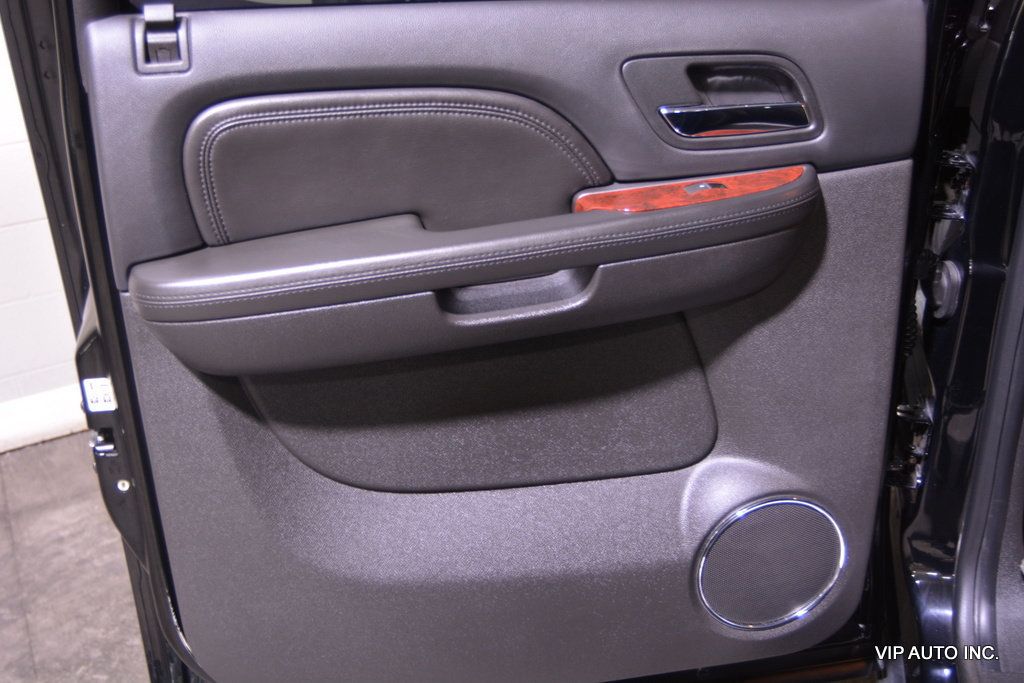 2009 Cadillac Escalade AWD 4dr - 22824403 - 6