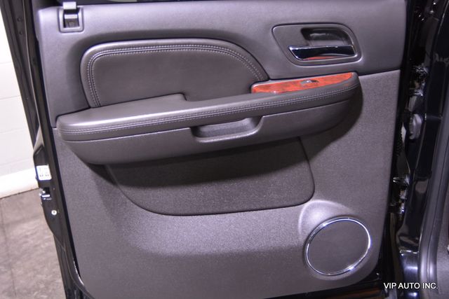 2009 Cadillac Escalade AWD 4dr - 22824403 - 6