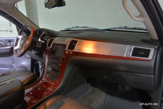 2009 Cadillac Escalade AWD 4dr - 22824403 - 8