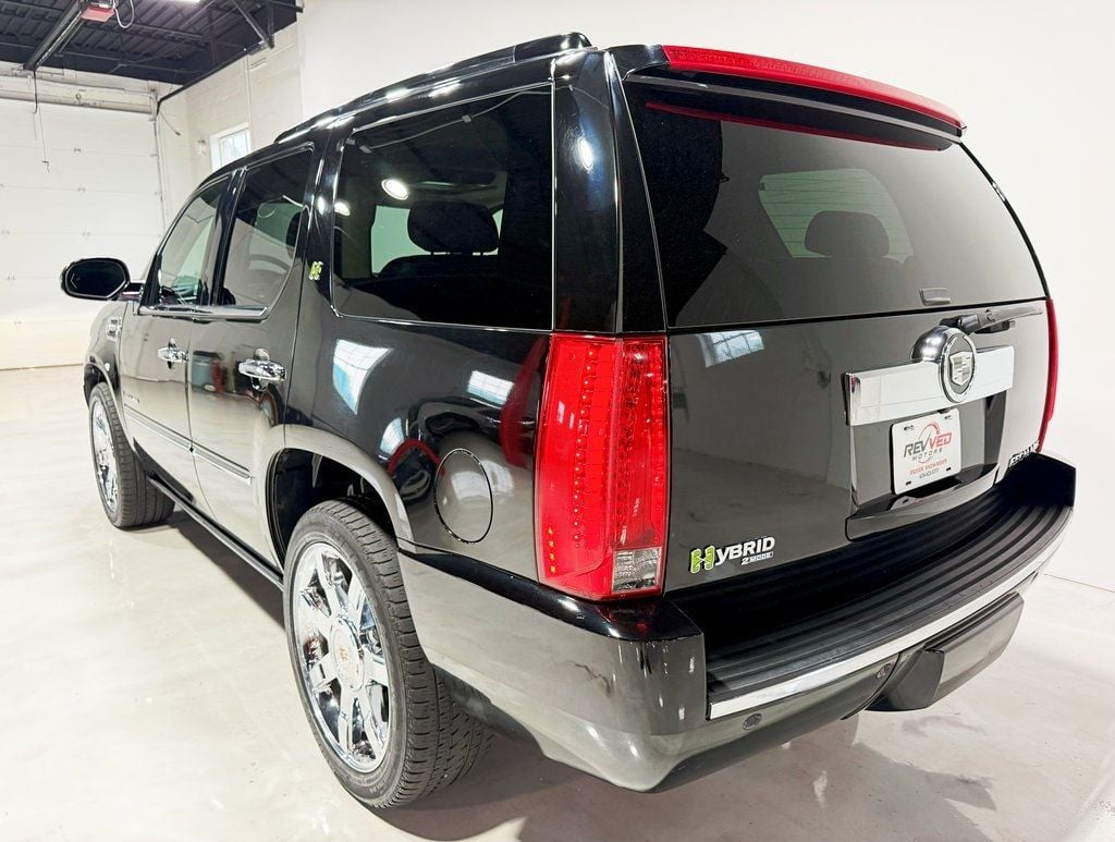 2009 Cadillac Escalade photo 5