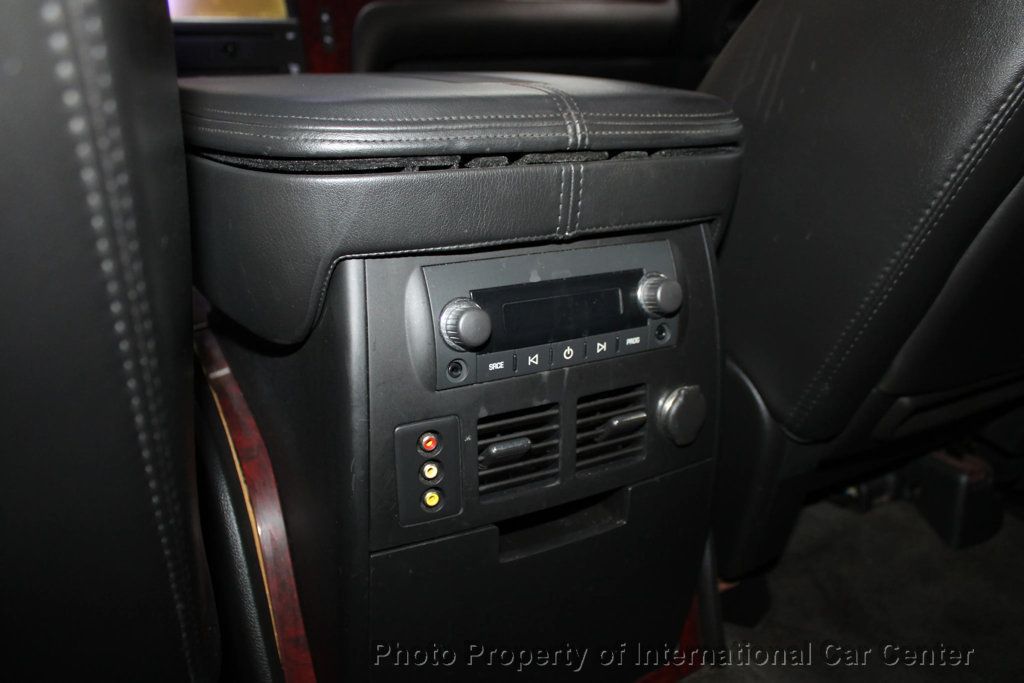 2009 Cadillac Escalade EXT Luxury photo 26
