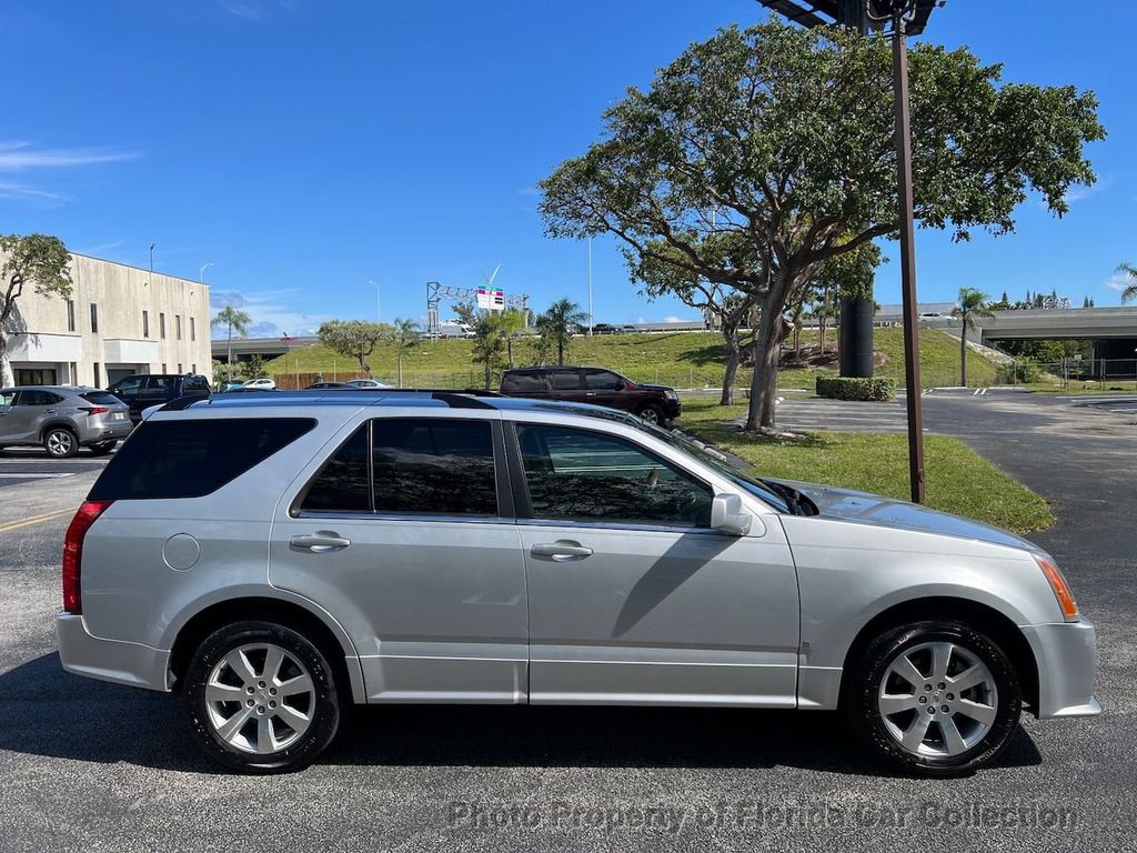 2009 Cadillac SRX 3.6L RWD Third Row - 22311888 - 13