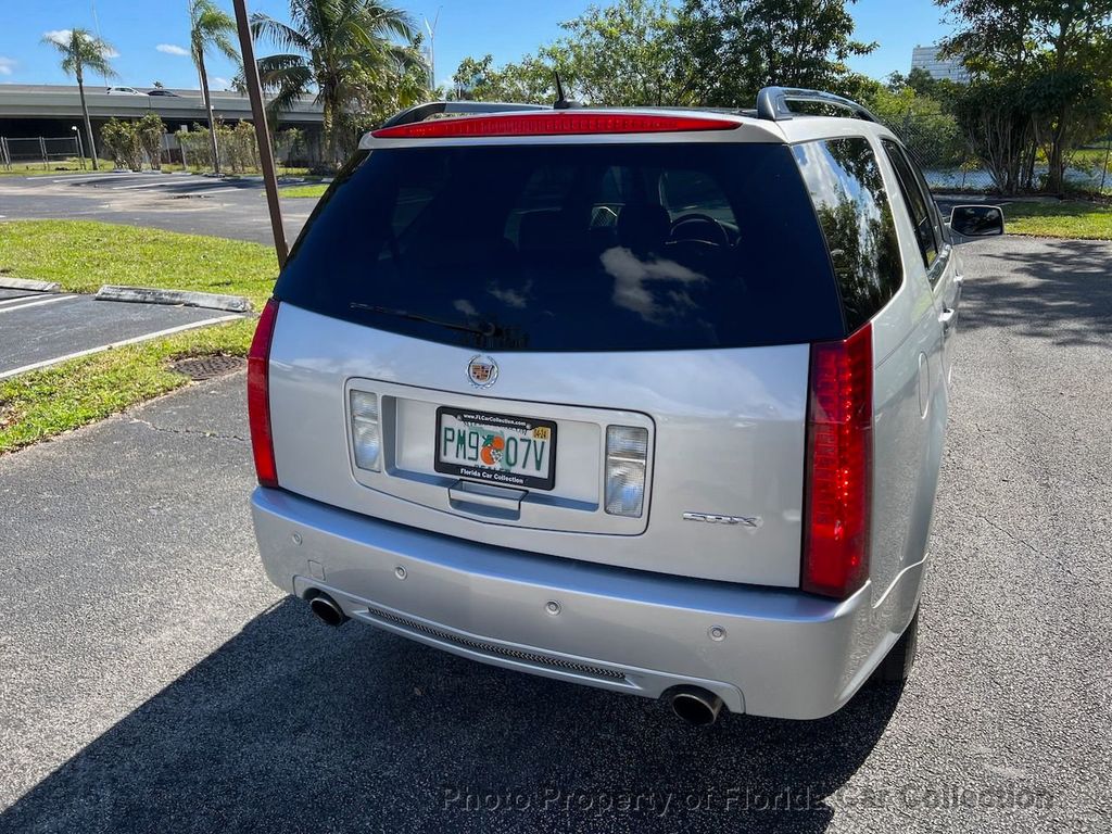 2009 Cadillac SRX 3.6L RWD Third Row - 22311888 - 17