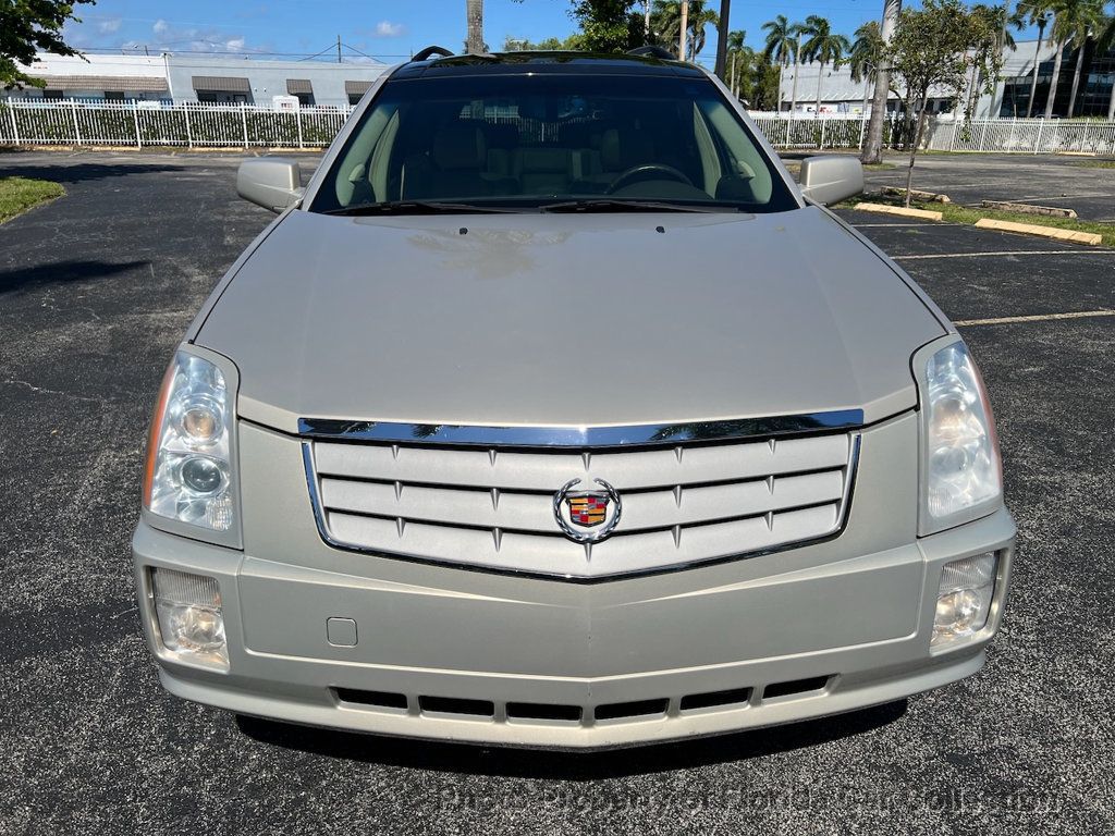2009 Cadillac SRX SUV 3.6L Luxury Collection Third Row - 22930923 - 4
