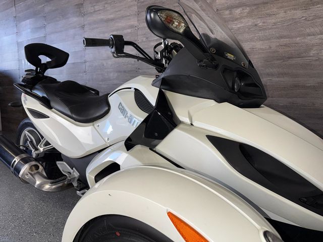2009 Can-Am Spyder GS LOW MILES! - 23010461 - 1