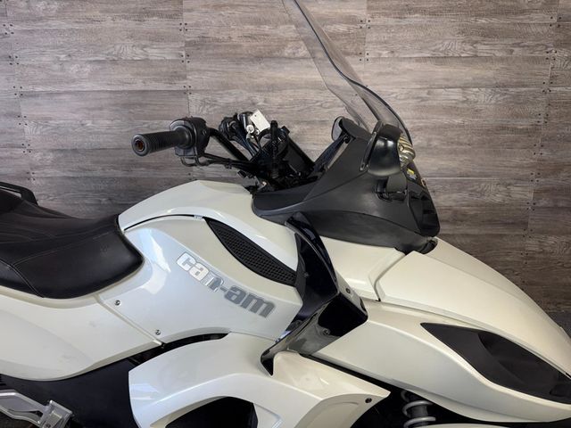 2009 Can-Am Spyder GS LOW MILES! - 23010461 - 3