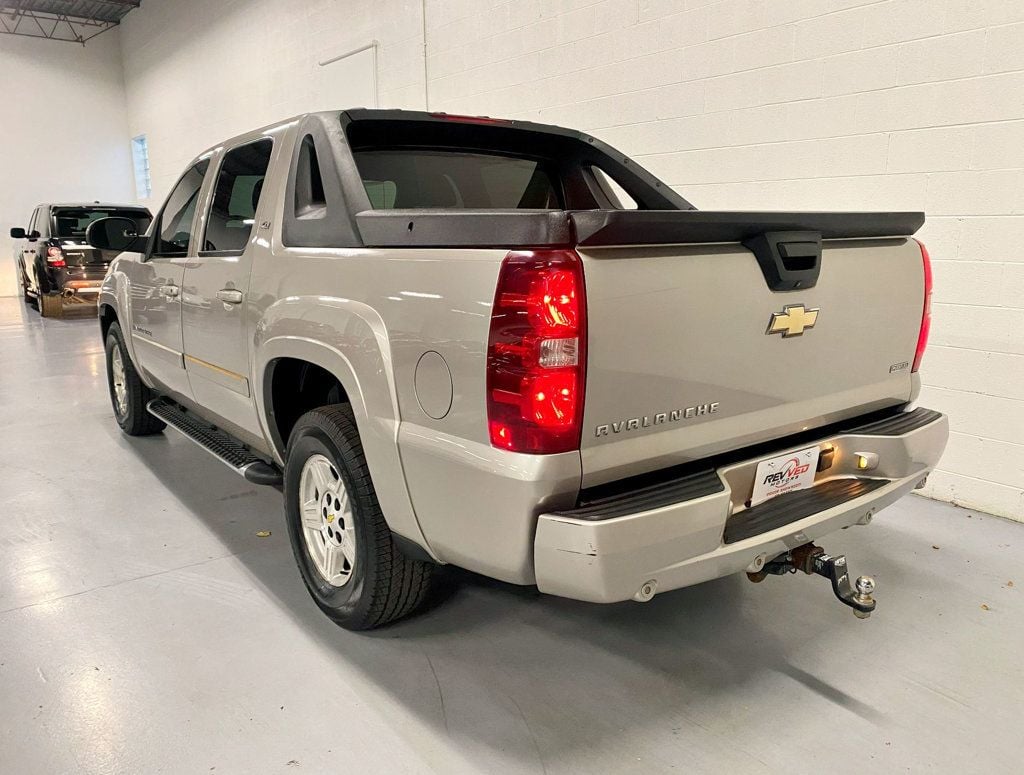 2009 Chevrolet Avalanche 4WD Crew Cab 130" LT w/1LT - 22664007 - 4