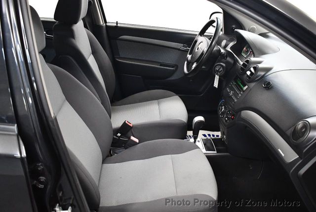 2009 Chevrolet Aveo 5dr Hatchback LS - 21996031 - 14