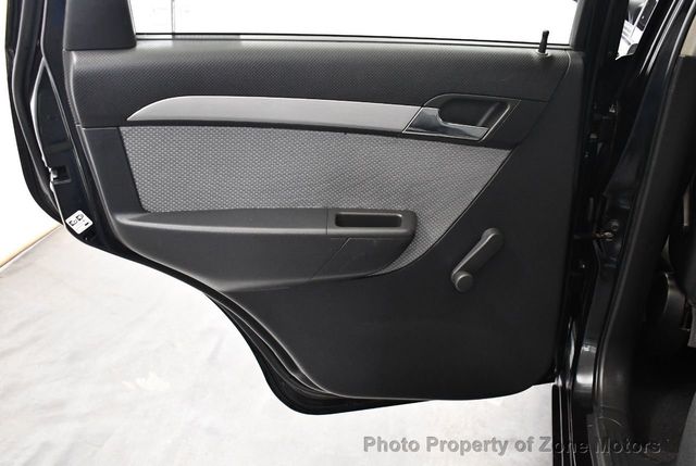 2009 Chevrolet Aveo 5dr Hatchback LS - 21996031 - 18