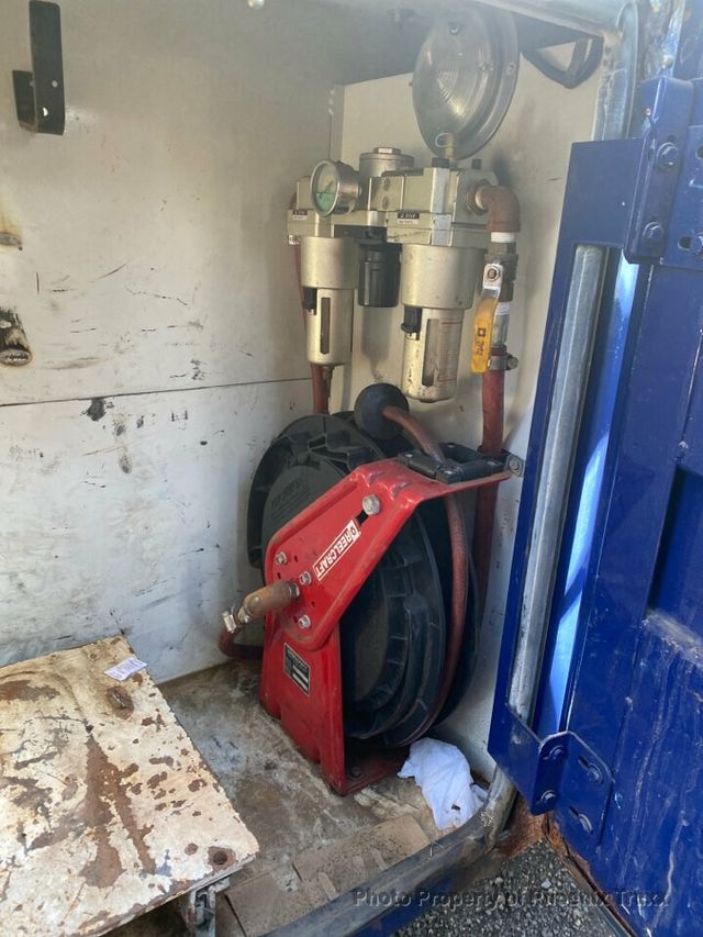 2009 Chevrolet C5500 Regular Cab 2dr Chassis DRW - 21097140 - 4