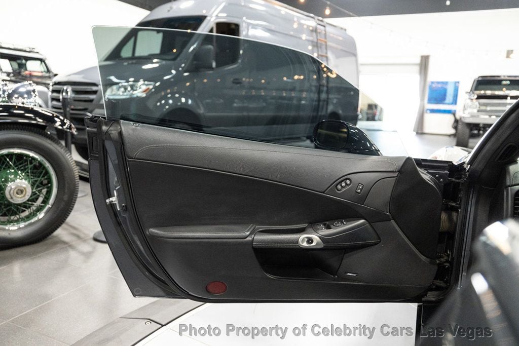 2009 Chevrolet Corvette 4LT Coupe photo 18