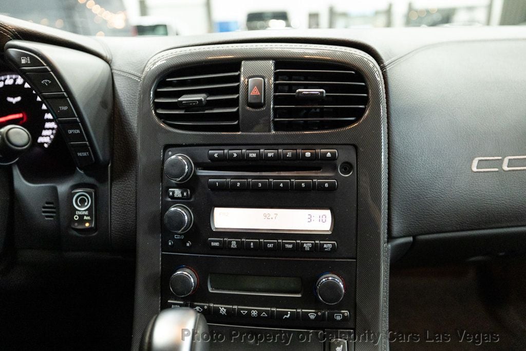 2009 Chevrolet Corvette 4LT Coupe photo 29