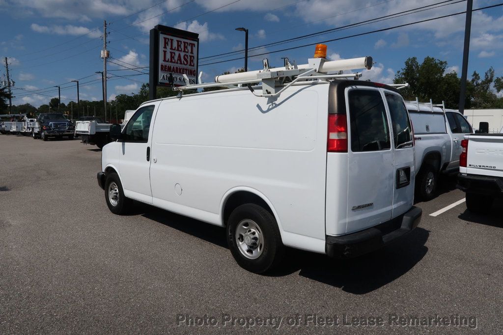 2009 Chevrolet Express Cargo photo 2