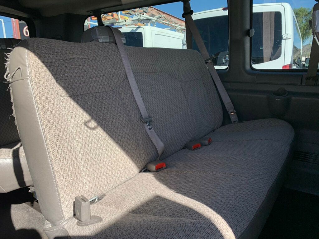 2009 Chevrolet Express Passenger RWD 3500 155" 15 Passenger - 22940195 - 12