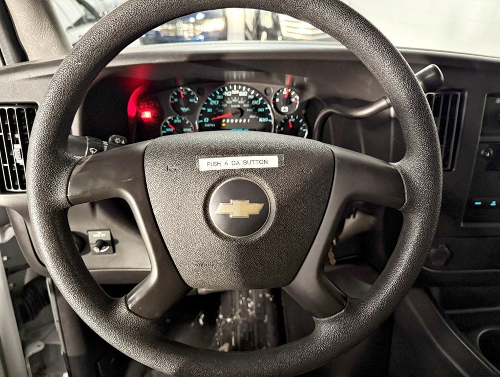 2009 Chevrolet G3500  - 22699550 - 9