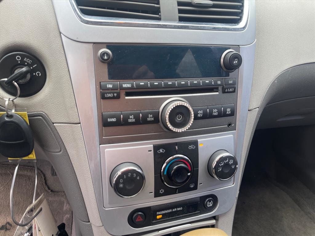 2009 Chevrolet Malibu LS - 22969484 - 10