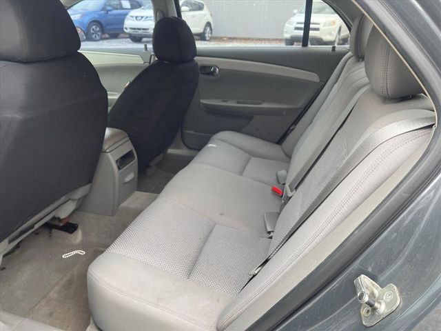 2009 Chevrolet Malibu LS Sedan 4D - 22969484 - 13