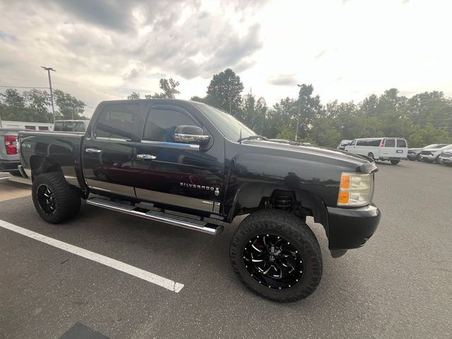 2009 Chevrolet Silverado 1500 4WD Crew Cab 143.5" LTZ - 23069519 - 13