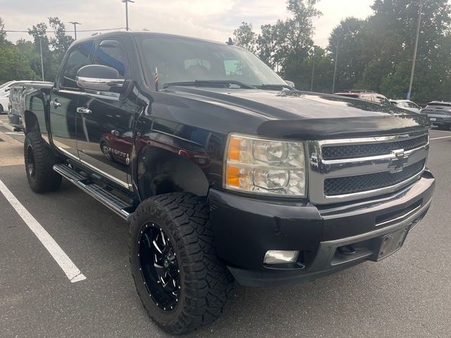 2009 Chevrolet Silverado 1500 4WD Crew Cab 143.5" LTZ - 23069519 - 17