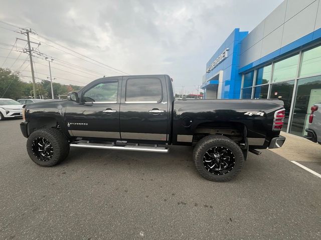 2009 Chevrolet Silverado 1500 4WD Crew Cab 143.5" LTZ - 23069519 - 18
