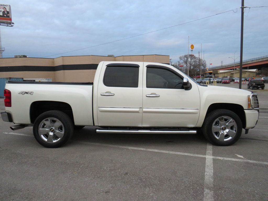 2009 Chevrolet Silverado 1500 4WD Crew Cab 143.5" LTZ - 22733484 - 4