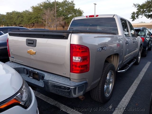 2009 Chevrolet Silverado 1500 LT 4WD Crew Cab Short Bed - 22972358 - 3