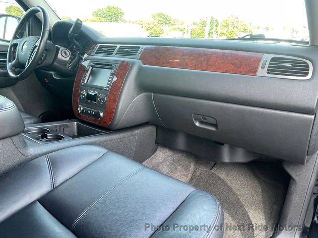 2009 Chevrolet Suburban 2009 CHEVROLET SUBURBAN 1500 4WD 2LT 6.0L SERVICED 615-730-9991 - 23070456 - 18