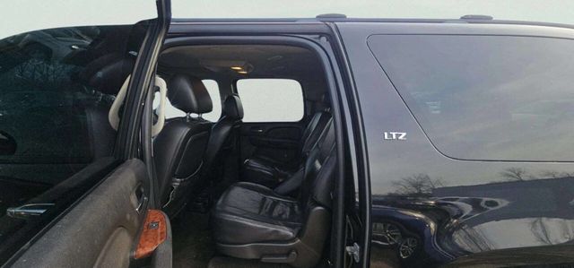 2009 Chevrolet Suburban 4WD 4dr 1500 LTZ - 23003887 - 6