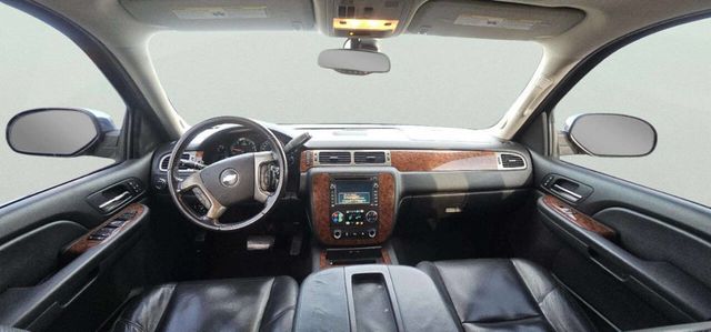 2009 Chevrolet Suburban 4WD 4dr 1500 LTZ - 23003887 - 7