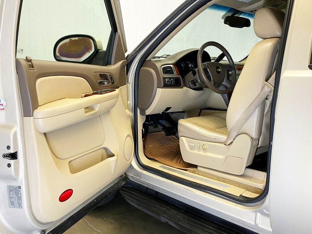 2009 Chevrolet Tahoe 2WD 4dr 1500 LT w/1LT - 22894857 - 16