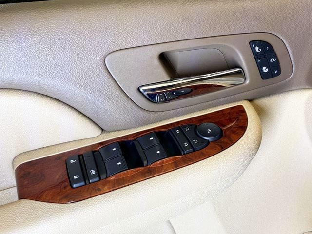 2009 Chevrolet Tahoe 2WD 4dr 1500 LT w/1LT - 22894857 - 17