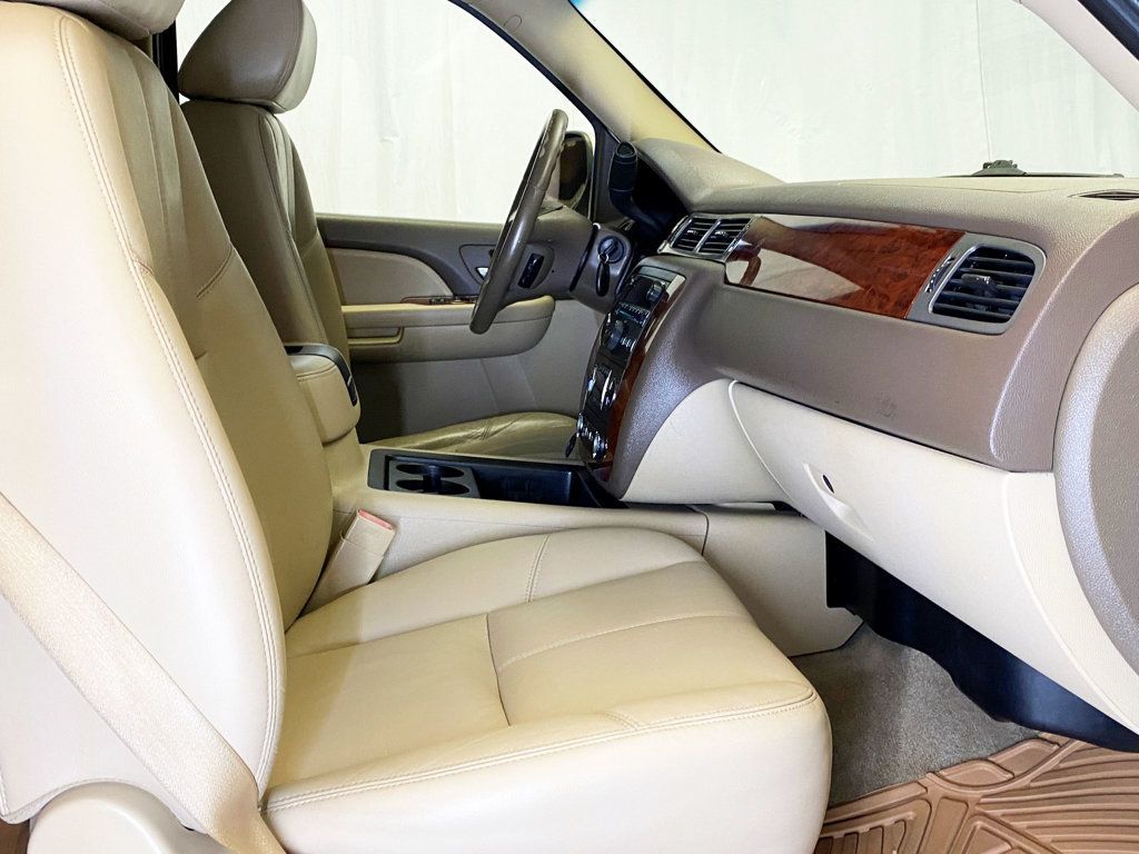 2009 Chevrolet Tahoe 2WD 4dr 1500 LT w/1LT - 22894857 - 37