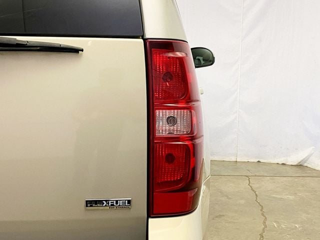 2009 Chevrolet Tahoe 2WD 4dr 1500 LT w/1LT - 22894857 - 8