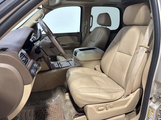 2009 Chevrolet Tahoe 4WD 4dr 1500 LTZ - 23005394 - 18
