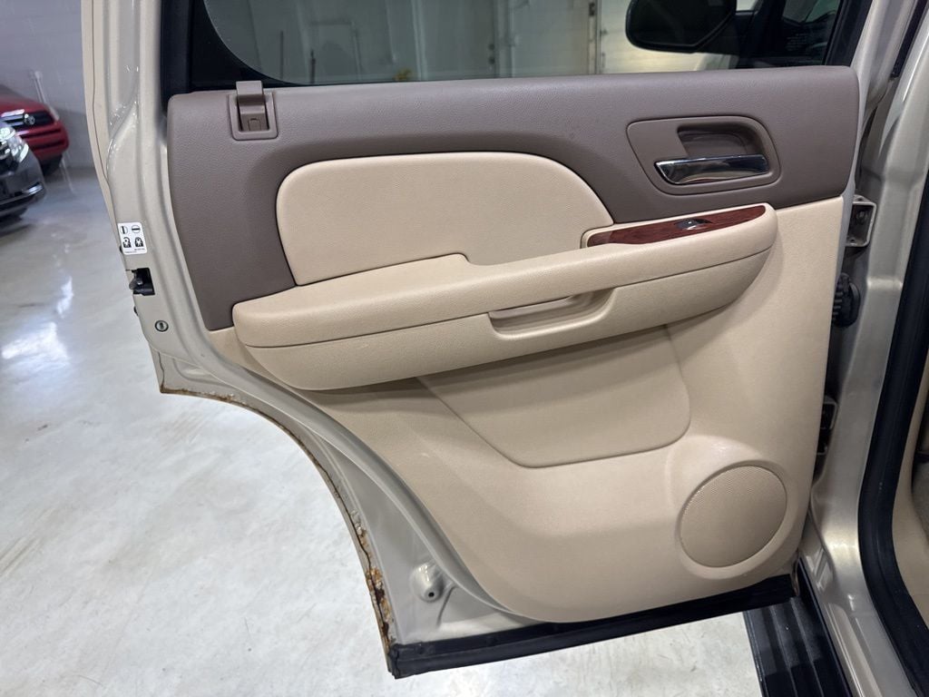 2009 Chevrolet Tahoe 4WD 4dr 1500 LTZ - 23005394 - 30